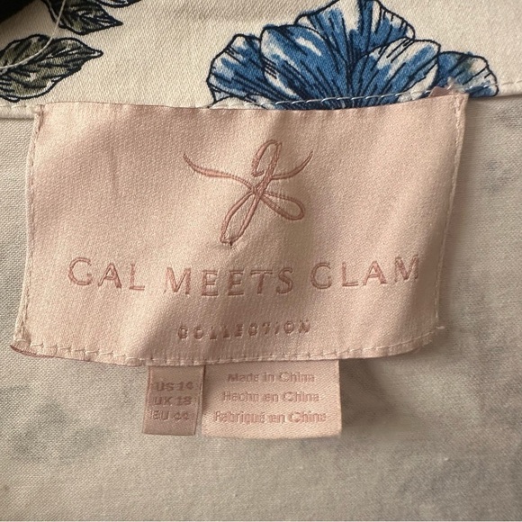 Gal Meets Glam Teresa floral wrap dress - Picture 8 of 9